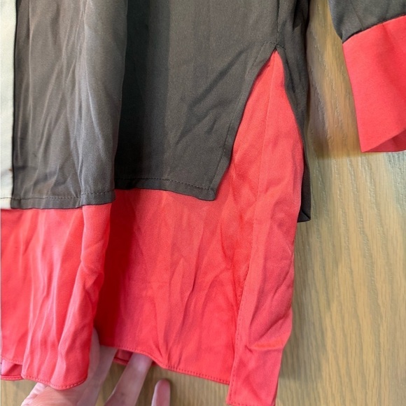 Elie Tahari Contemporary Silk Top Tab Collar / medium - Picture 13 of 13